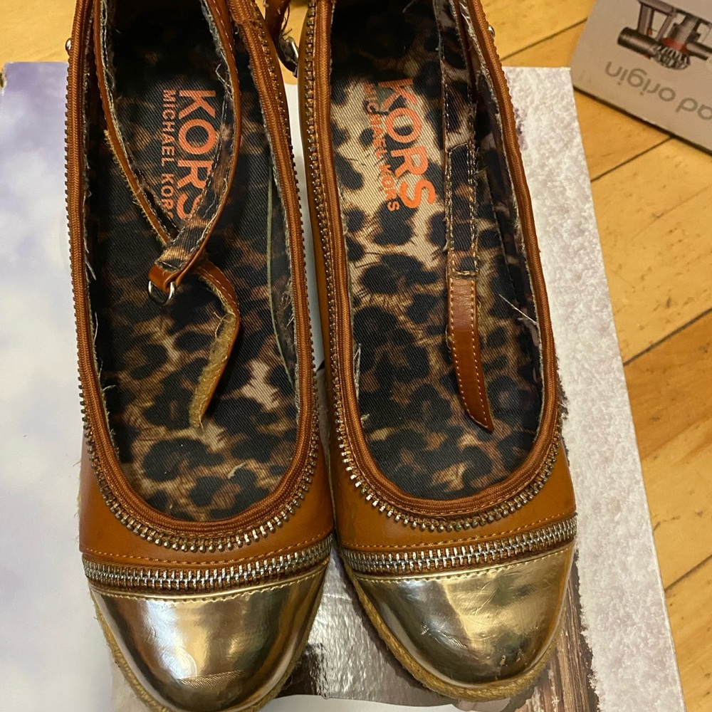 MK shoes